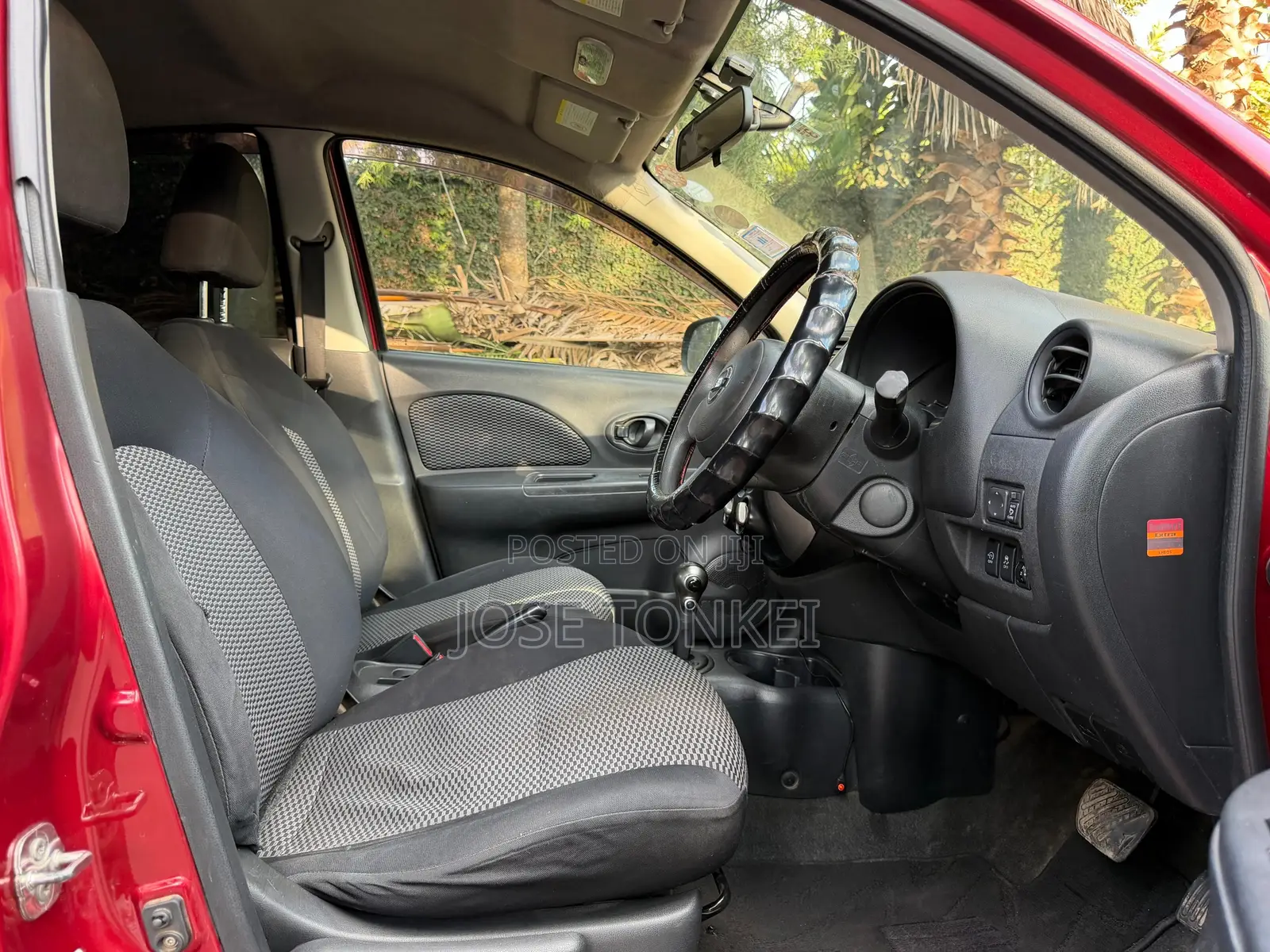 Nissan March 1.2 AWD 2015 Maroon