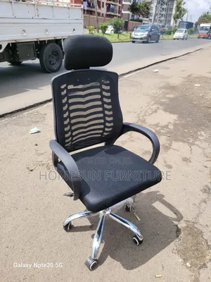 Office Chair With Headrest and Adjustable Height