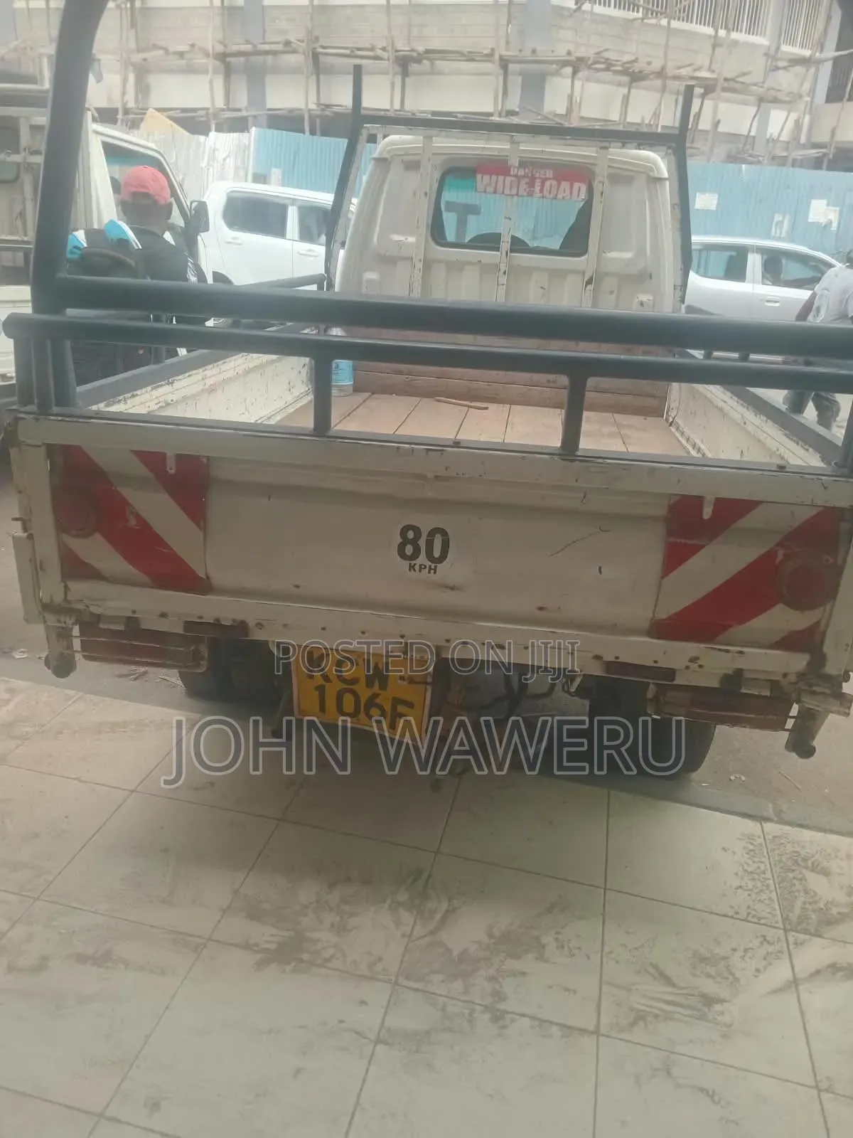 Nissan Pick-Up 2012 White