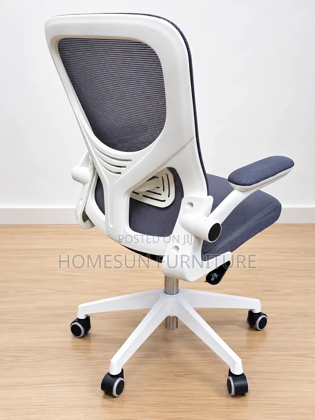 Ergonomic Office Chair – Grey Mesh With White Frame