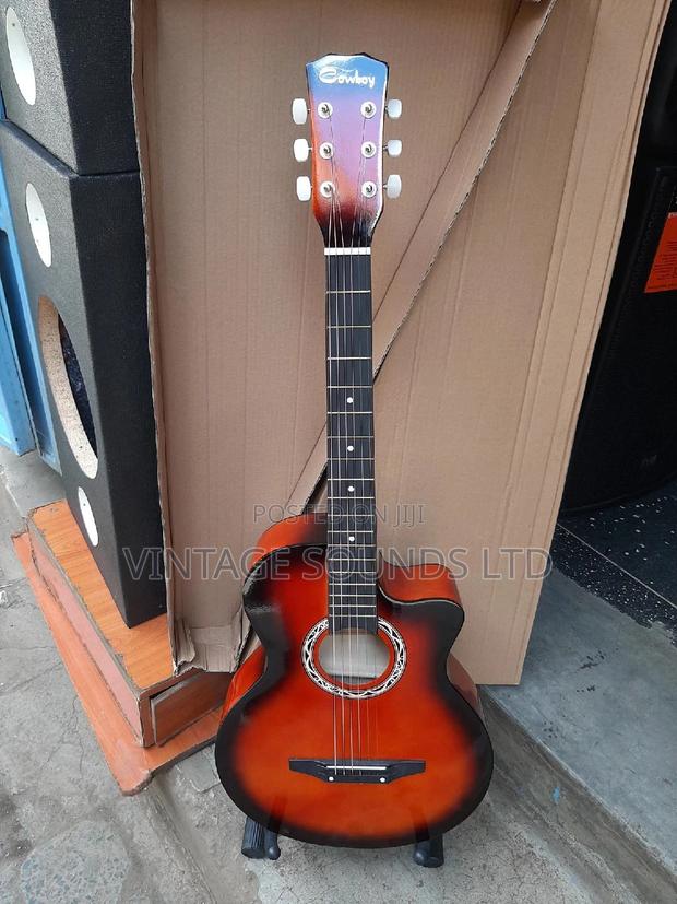 Medium Acoustics Guitar