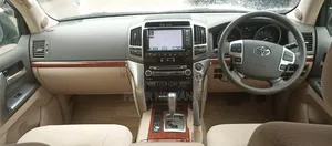 Toyota Land Cruiser Prado 2017 Pearl