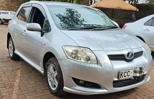 Toyota Auris 2009 Silver