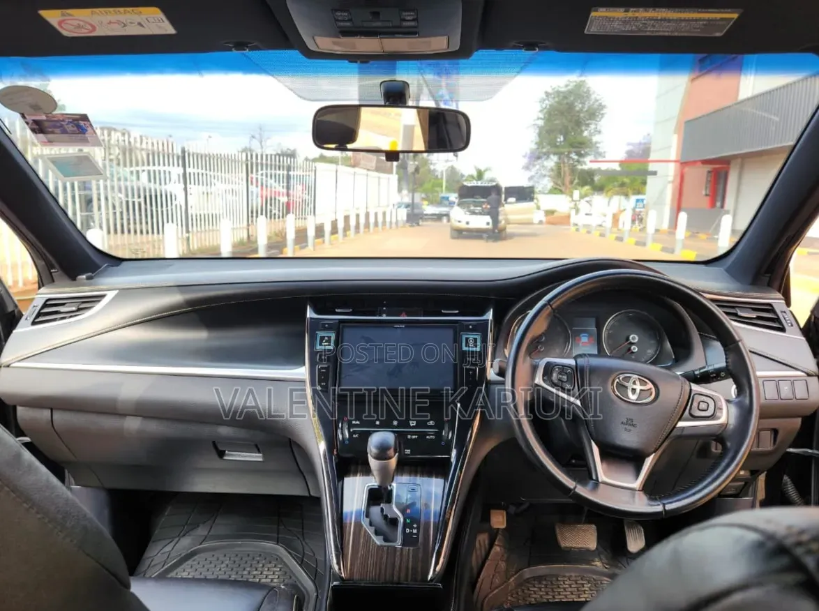 Toyota Harrier 2017 Black