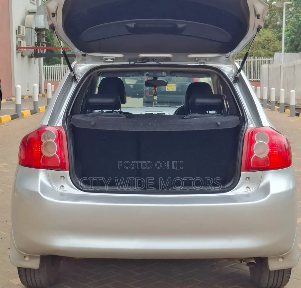 Toyota Auris 2009 Silver