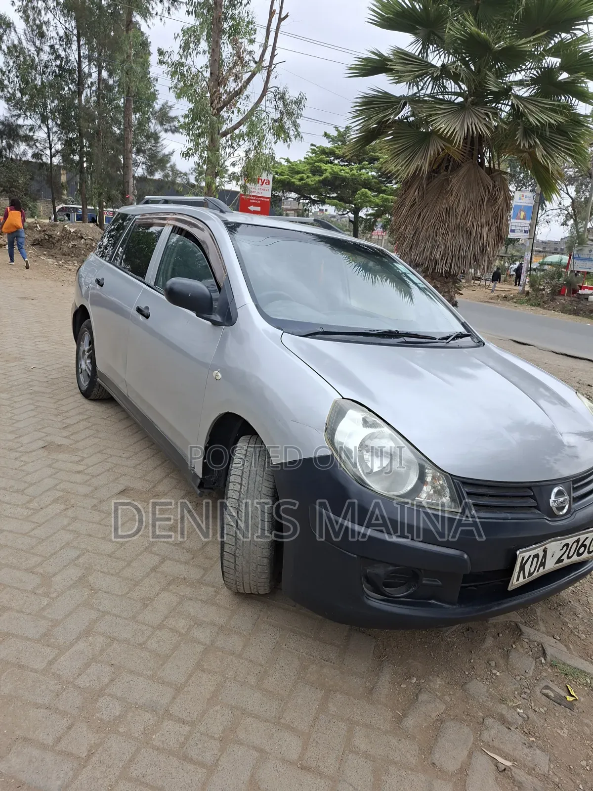 Nissan Advan 2014 Silver