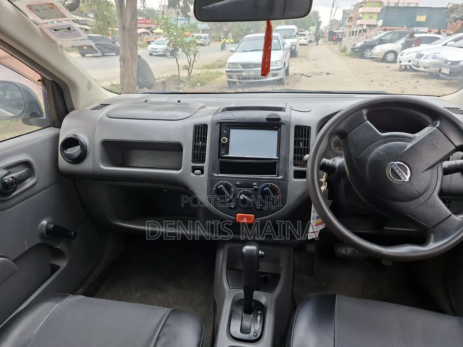Nissan Advan 2014 Silver