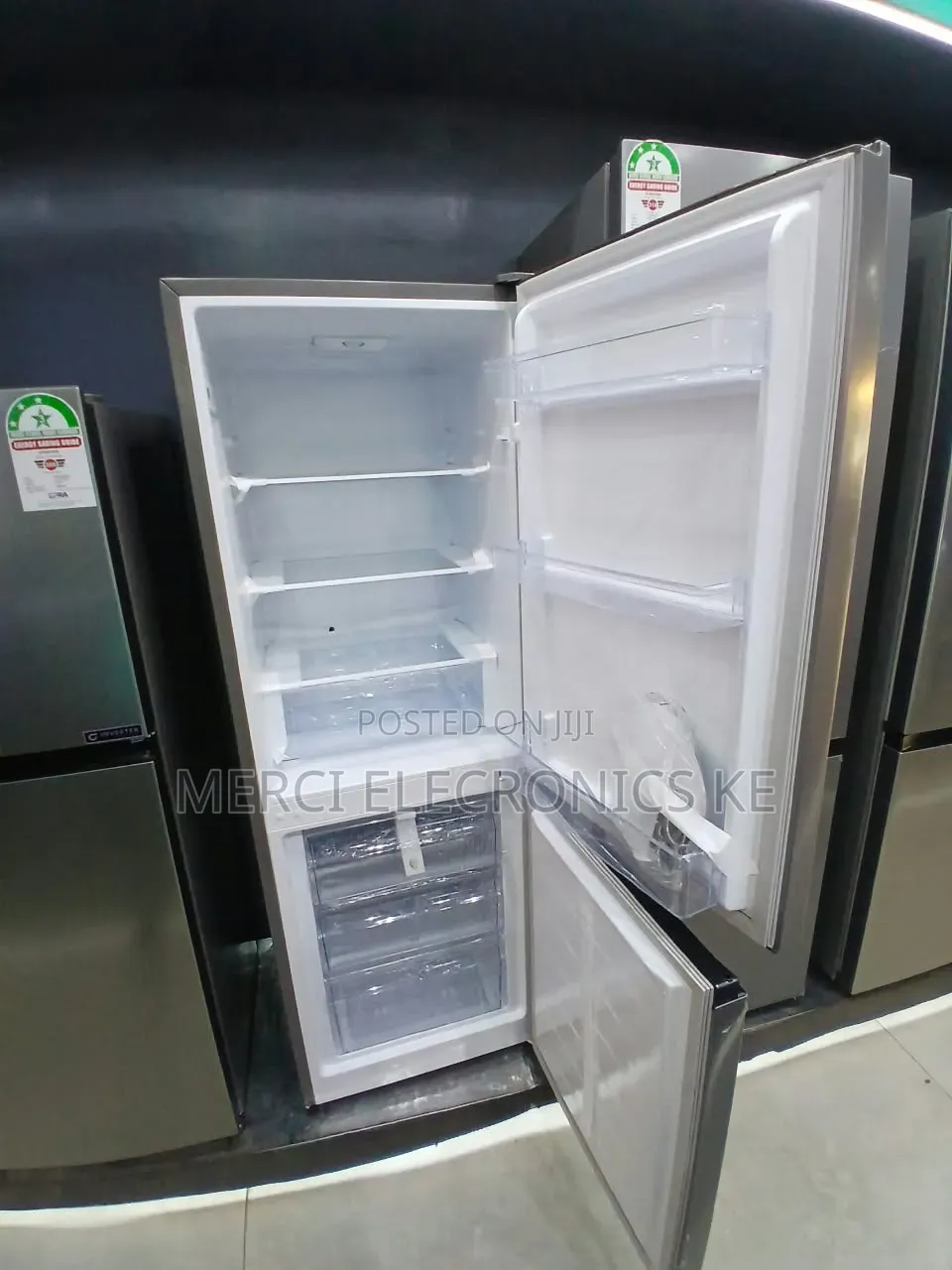 Hisense Fridge 230L Bottom Freezer Silver REF226DR