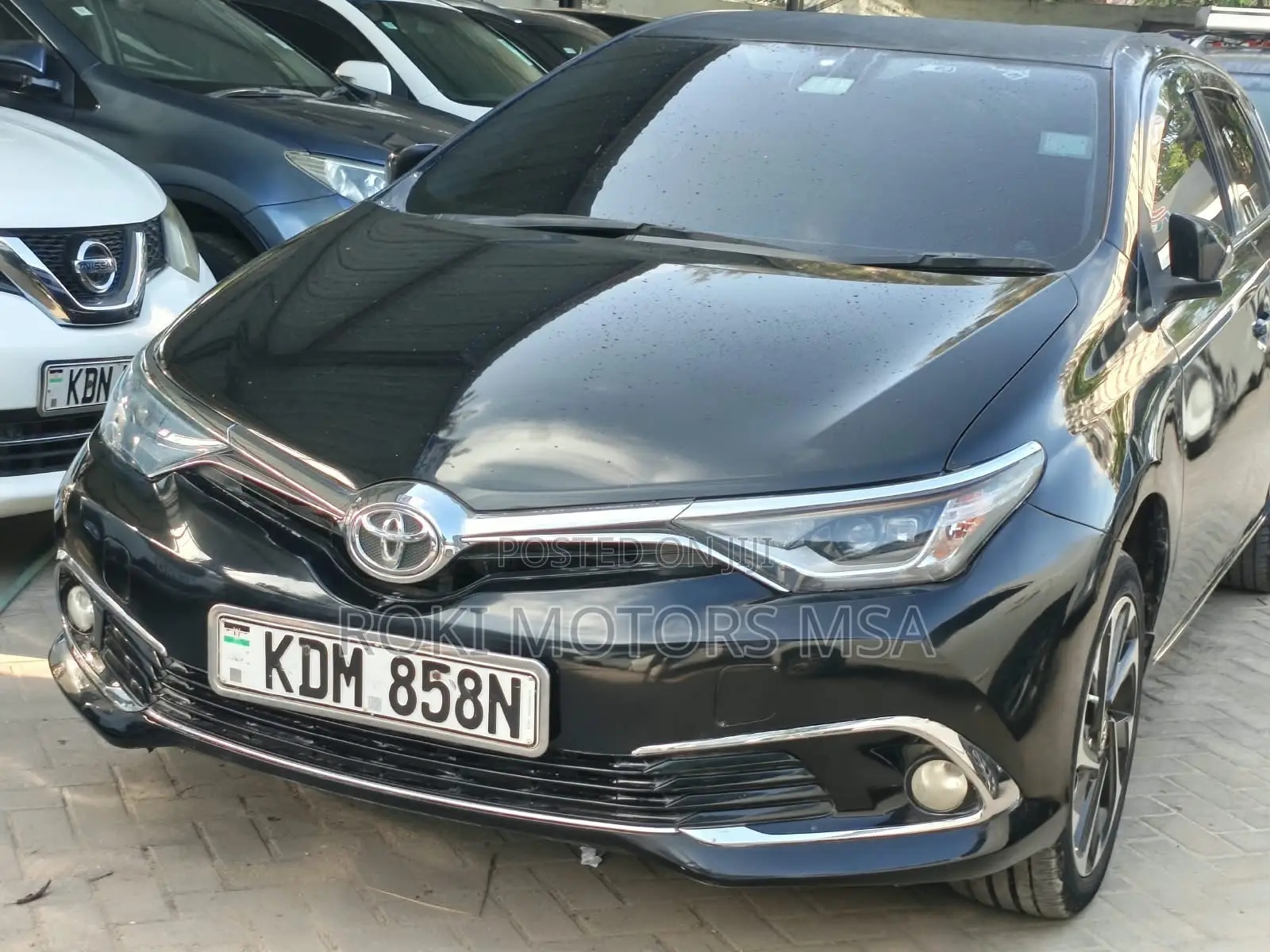 Toyota Auris 2015 Black