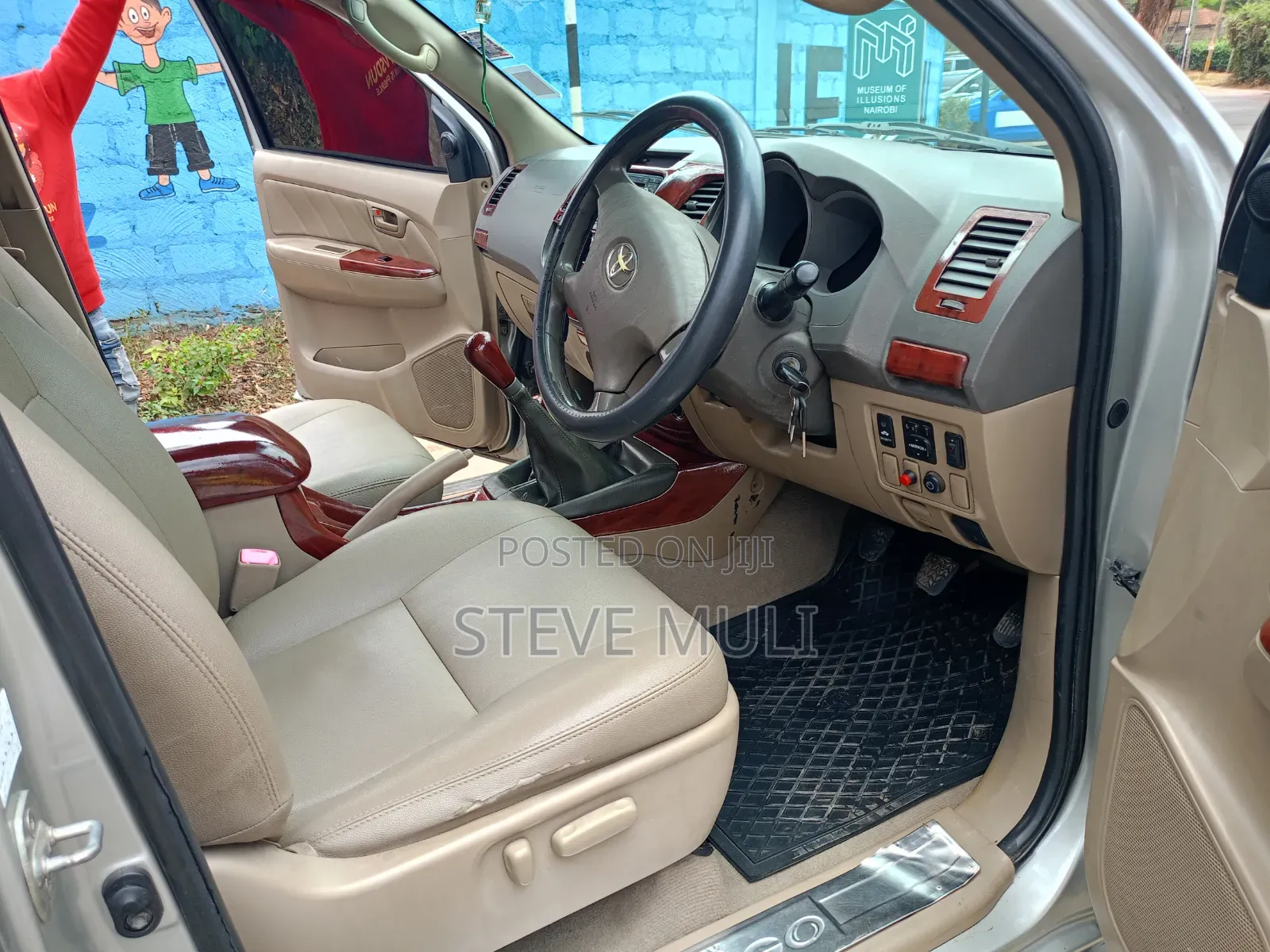 Toyota Hilux 2012 Gray