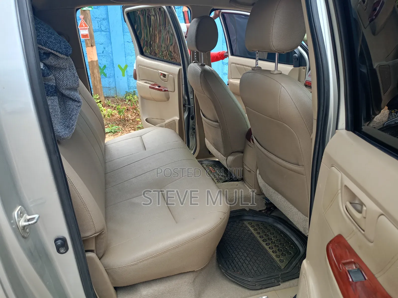 Toyota Hilux 2012 Gray