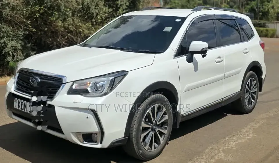 Subaru Forester 2.0XT Premium AWD 2016 White