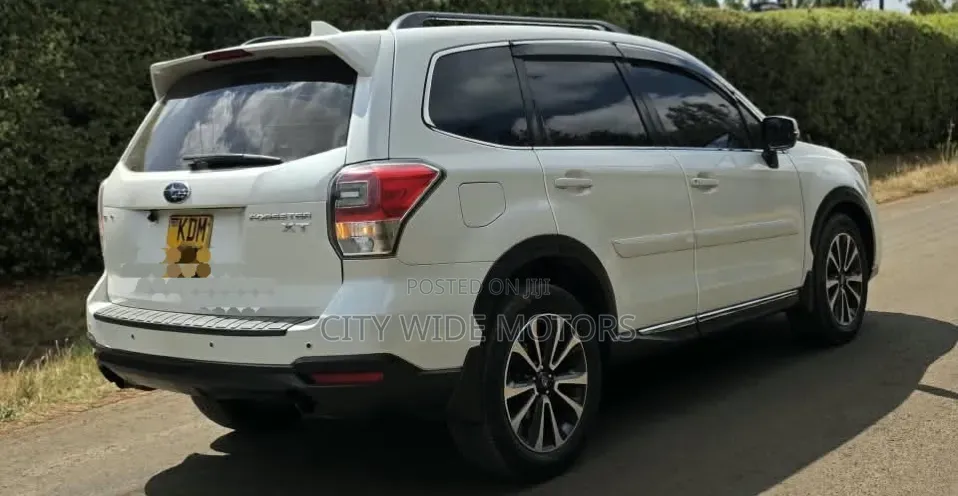 Subaru Forester 2.0XT Premium AWD 2016 White