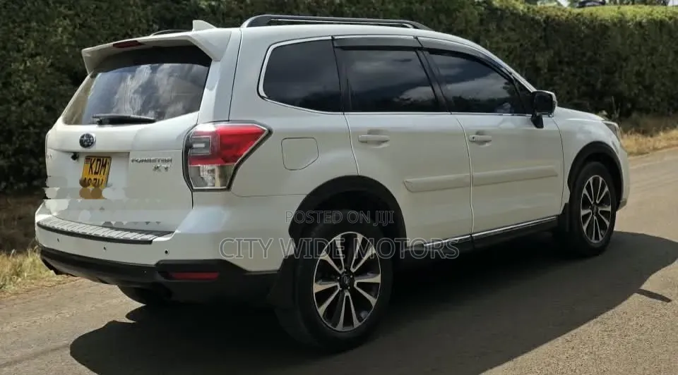 Subaru Forester 2.0XT Premium AWD 2016 White
