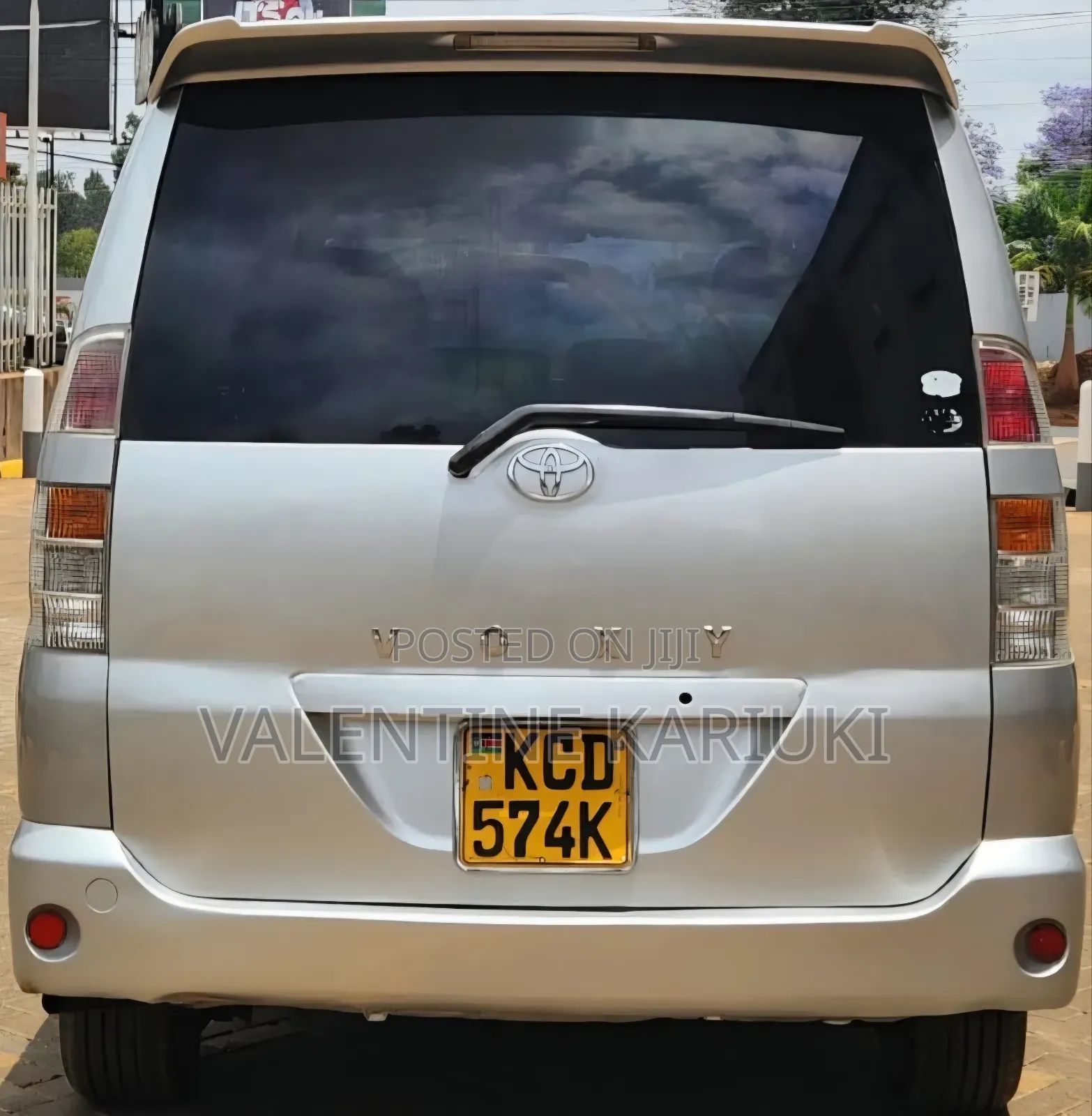 Toyota Voxy 2006 Silver