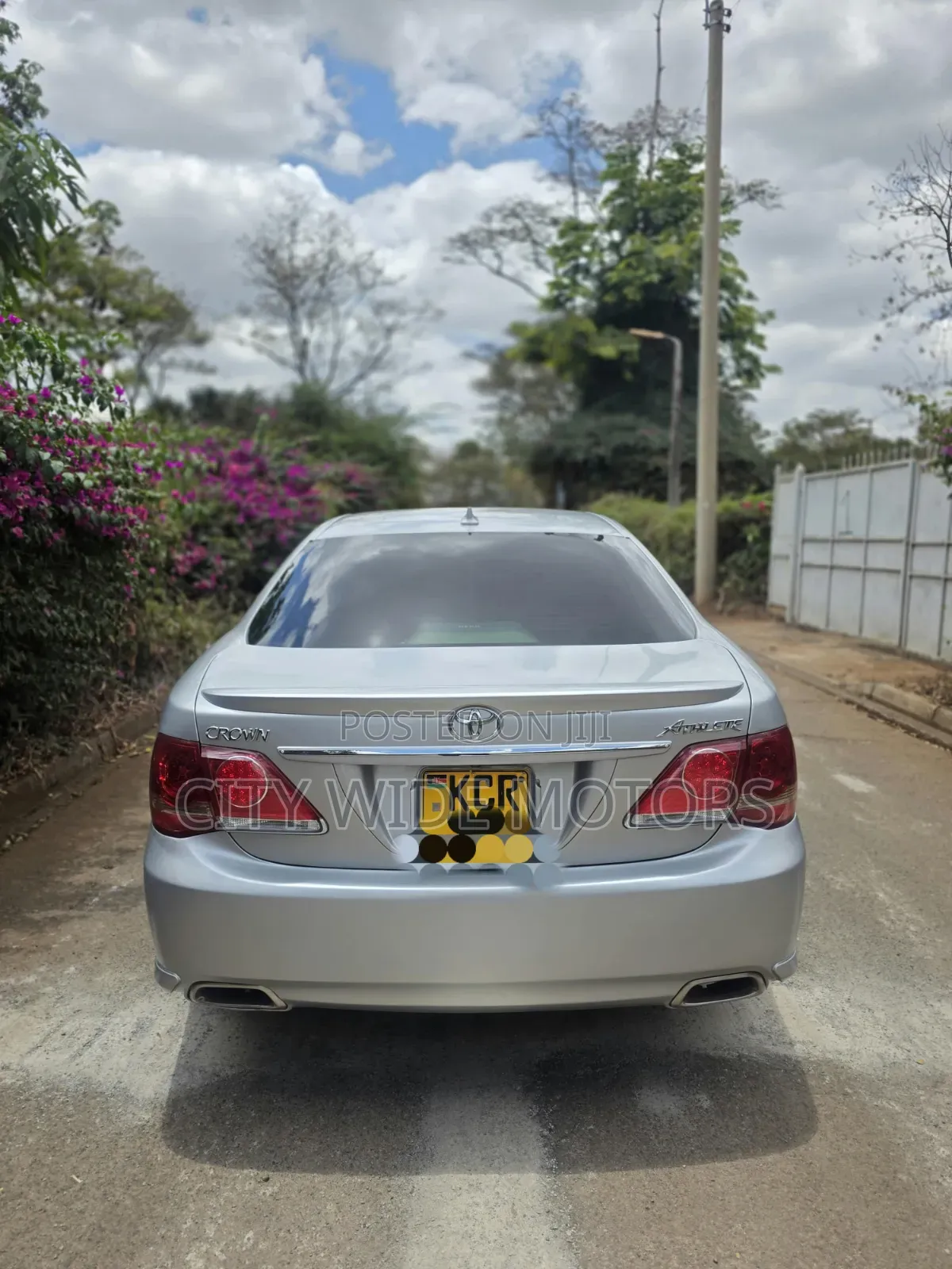 Toyota Crown 2012 Silver
