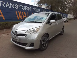 Toyota Ractis 1.5 FWD 2016 Silver