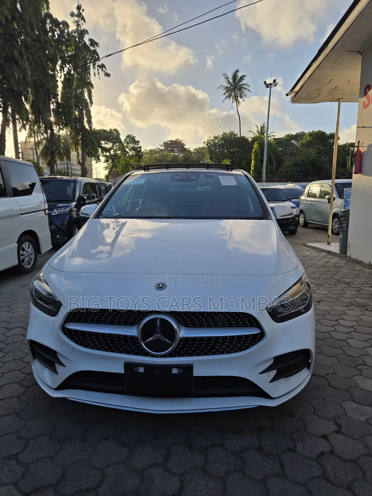 Mercedes-Benz B-Class 2019 White