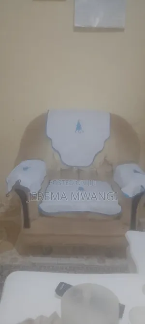 5 Seater Sofa+ 5ft White Mahogany Coffee Table