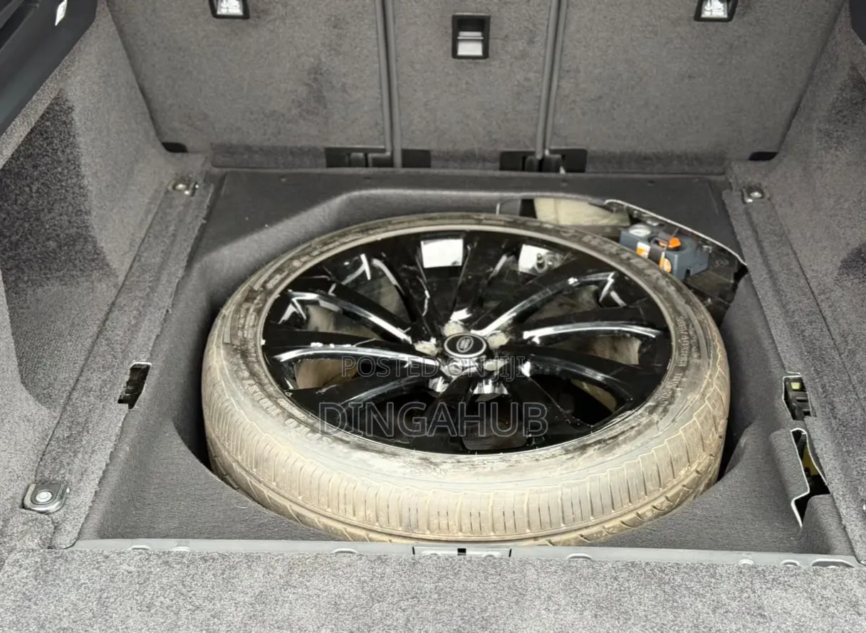 Land Rover Range Rover Vogue 2022 Silver