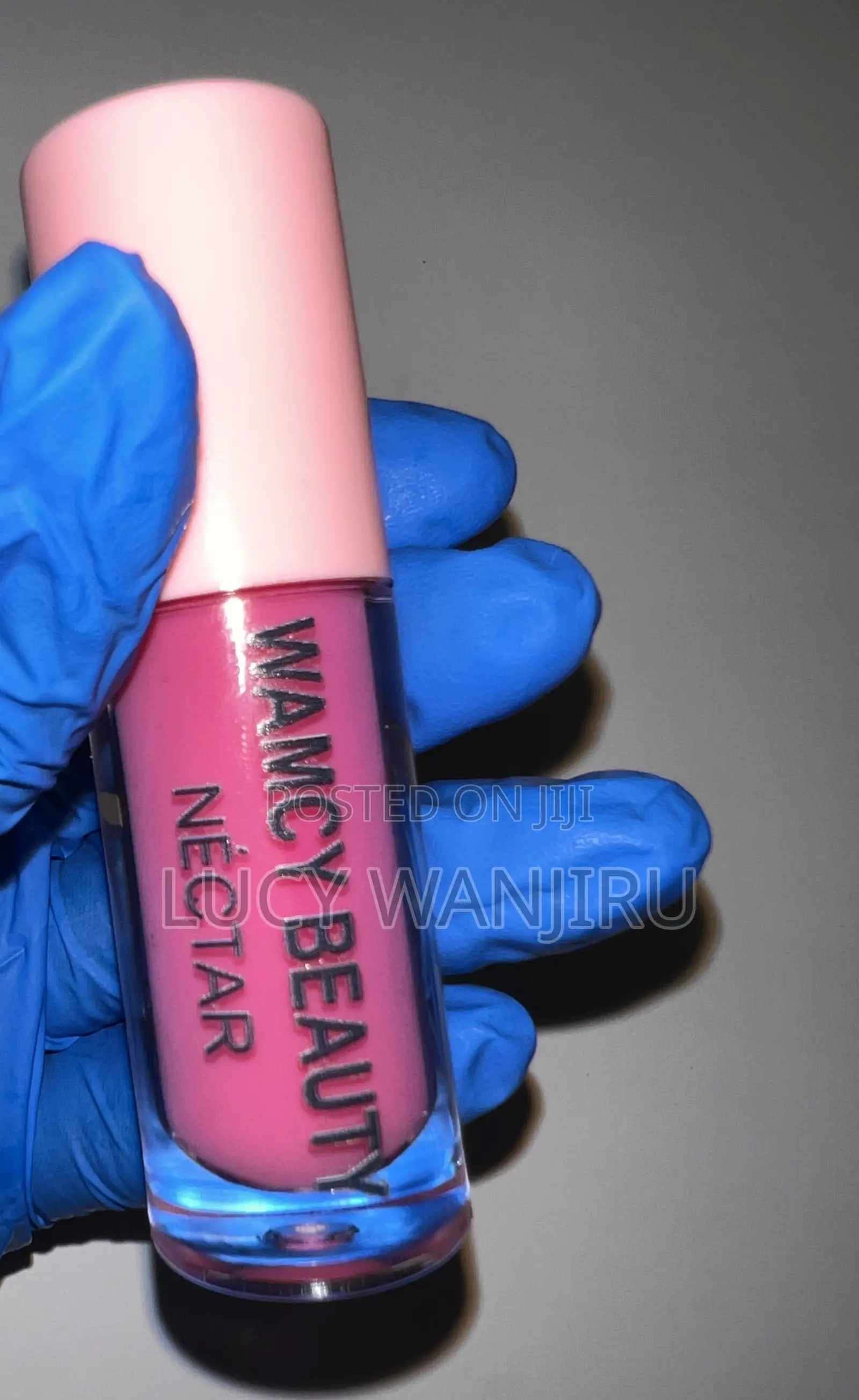 Lipgloss That Heals Dry Lips
