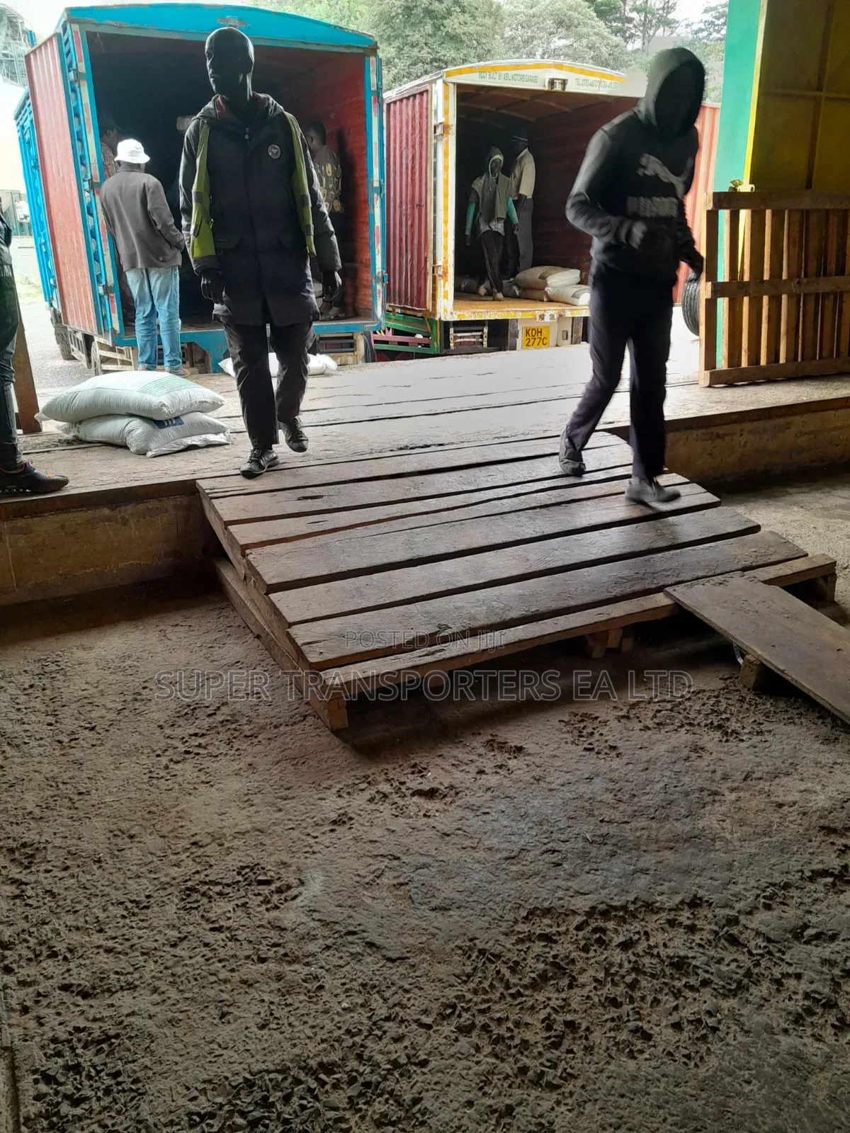 Movers and transport.Kangemi,uthiru.kawanagware.Ngong Rd.