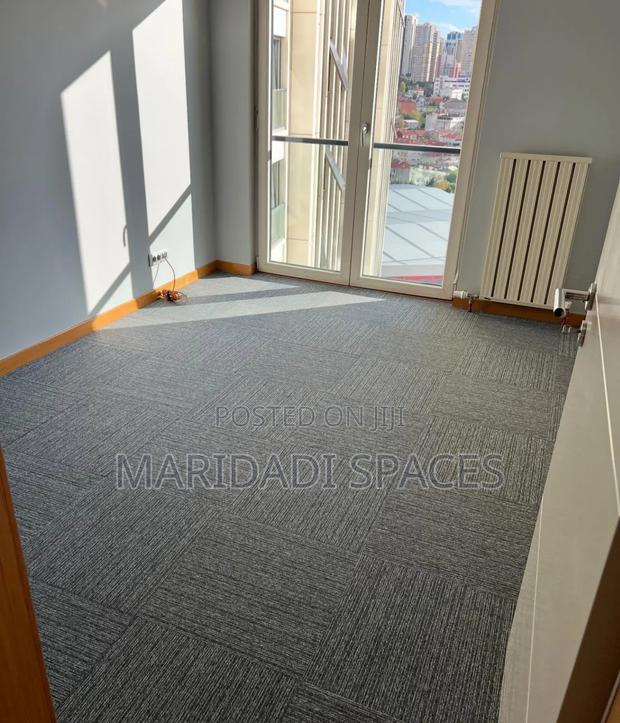 Reusable Quality Tile Carpet - main view