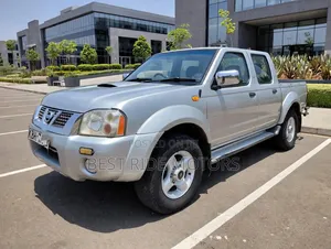 Nissan Hardbody 2009 Silver