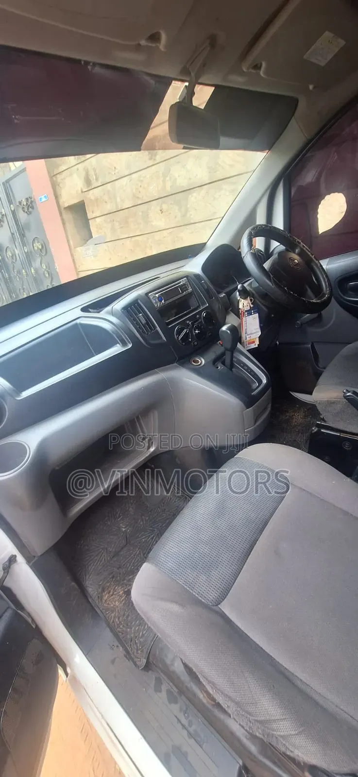 Nissan Caravan (Urvan) 2012 White