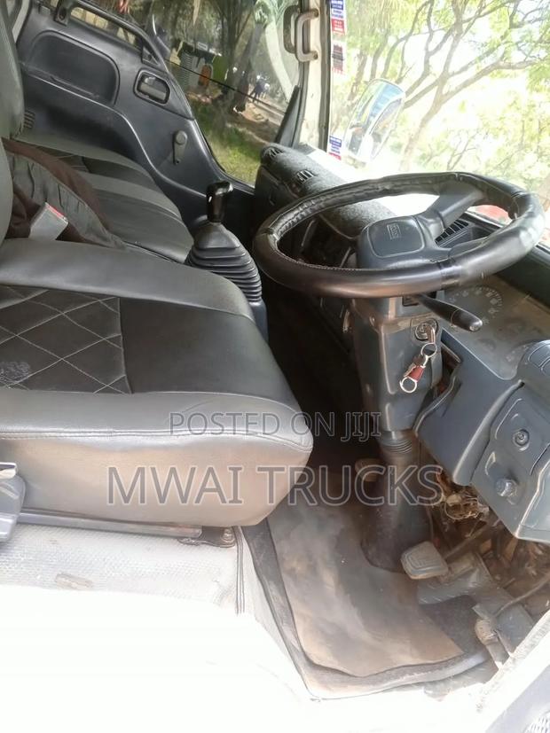 Isuzu NPR KBT 2012 White - thumbnail 5