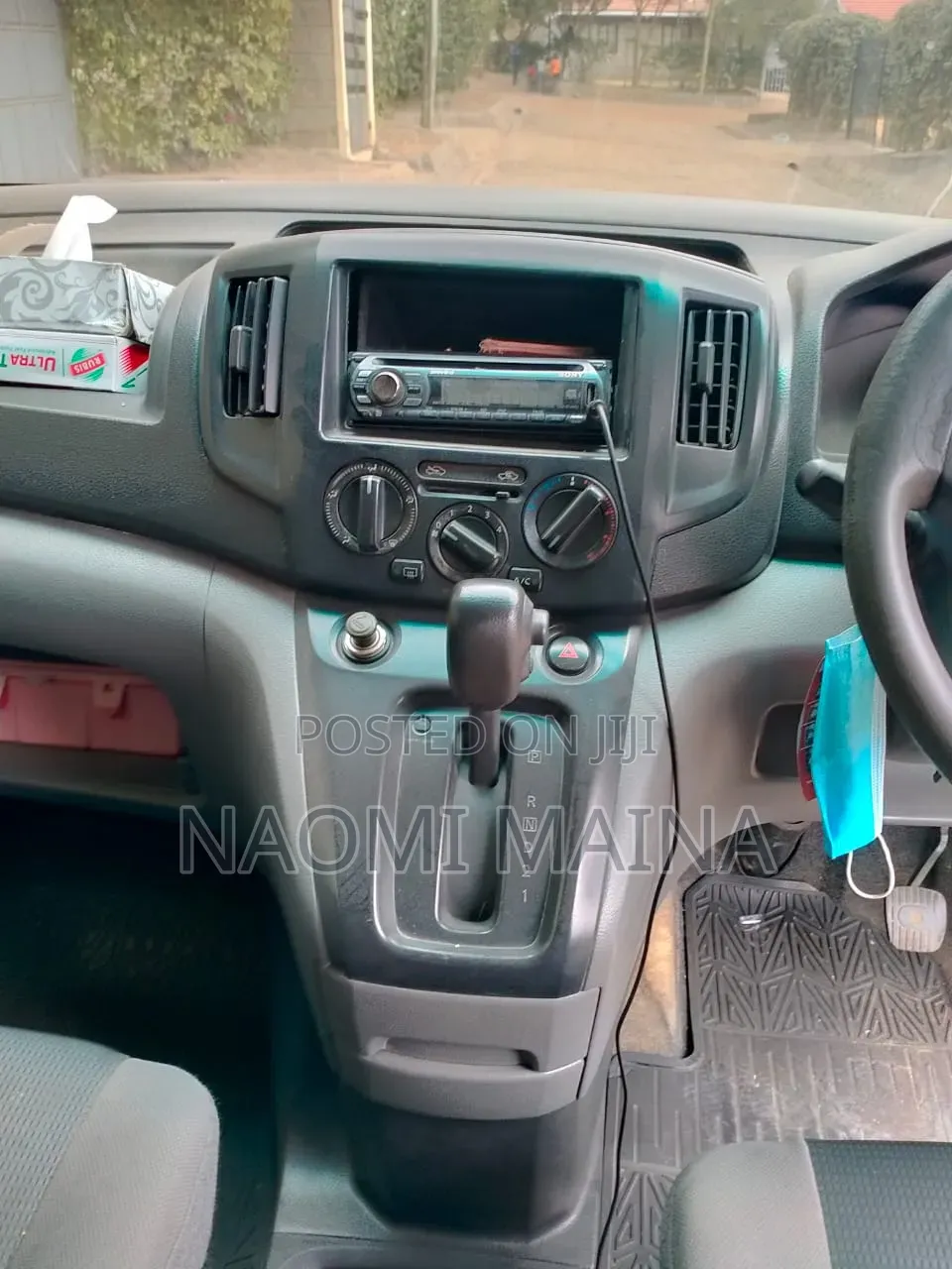 Nissan NV200 2009 Gray