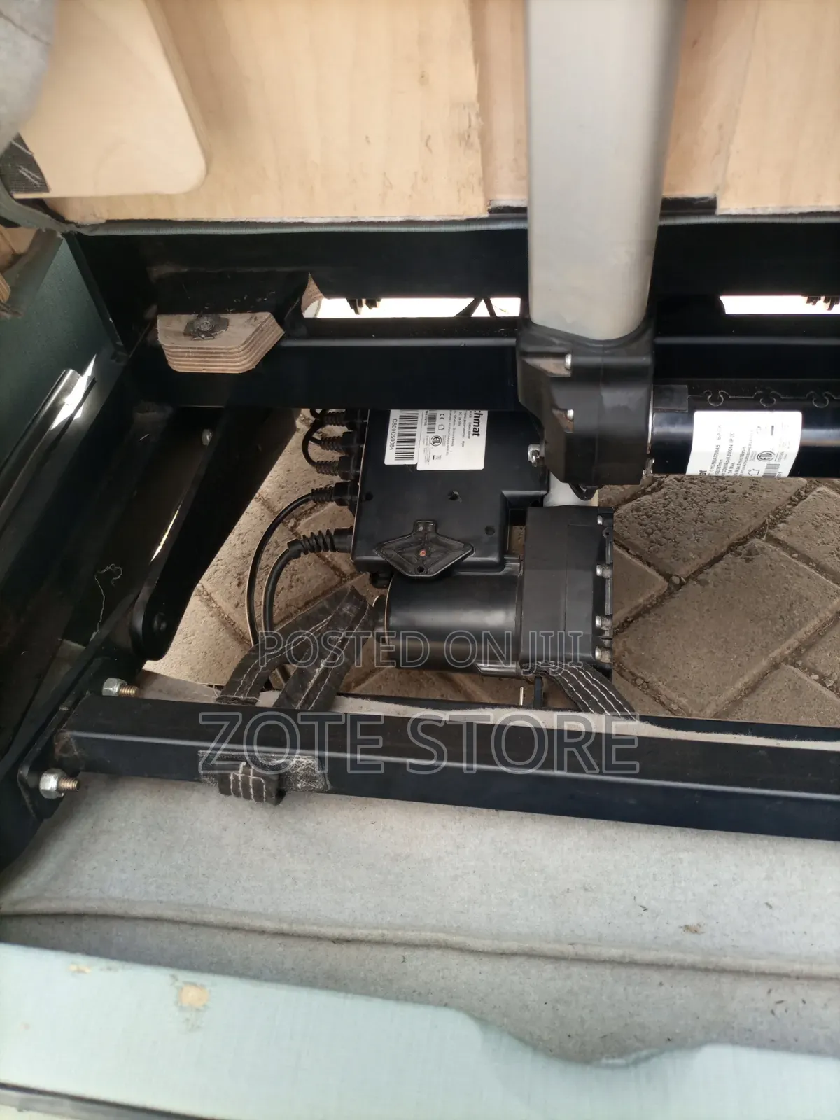 Electric Dialysis Recliner