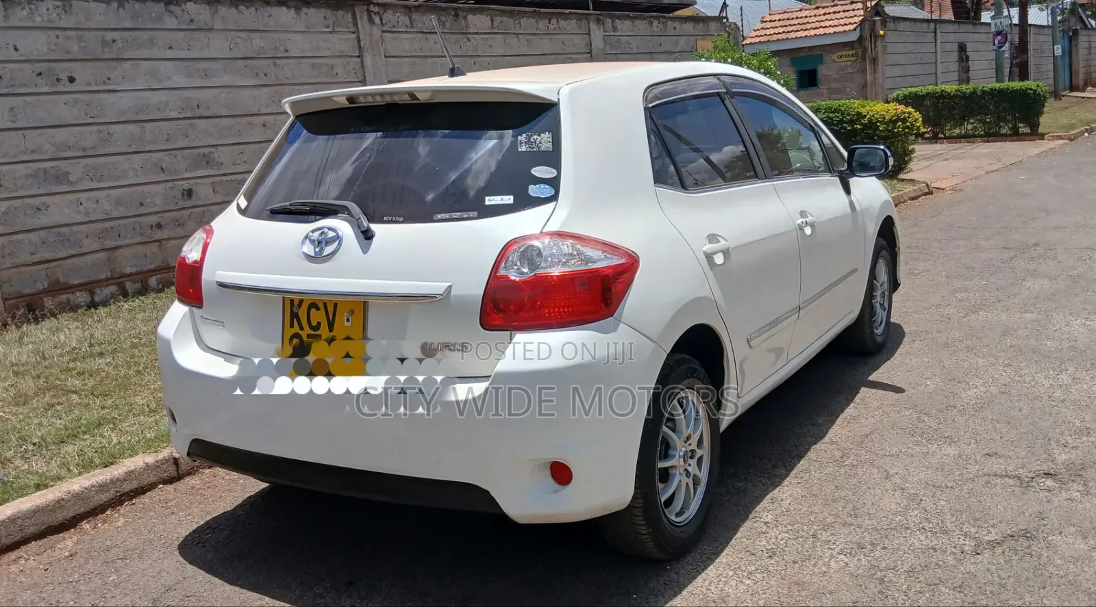 Toyota Auris 2012 White