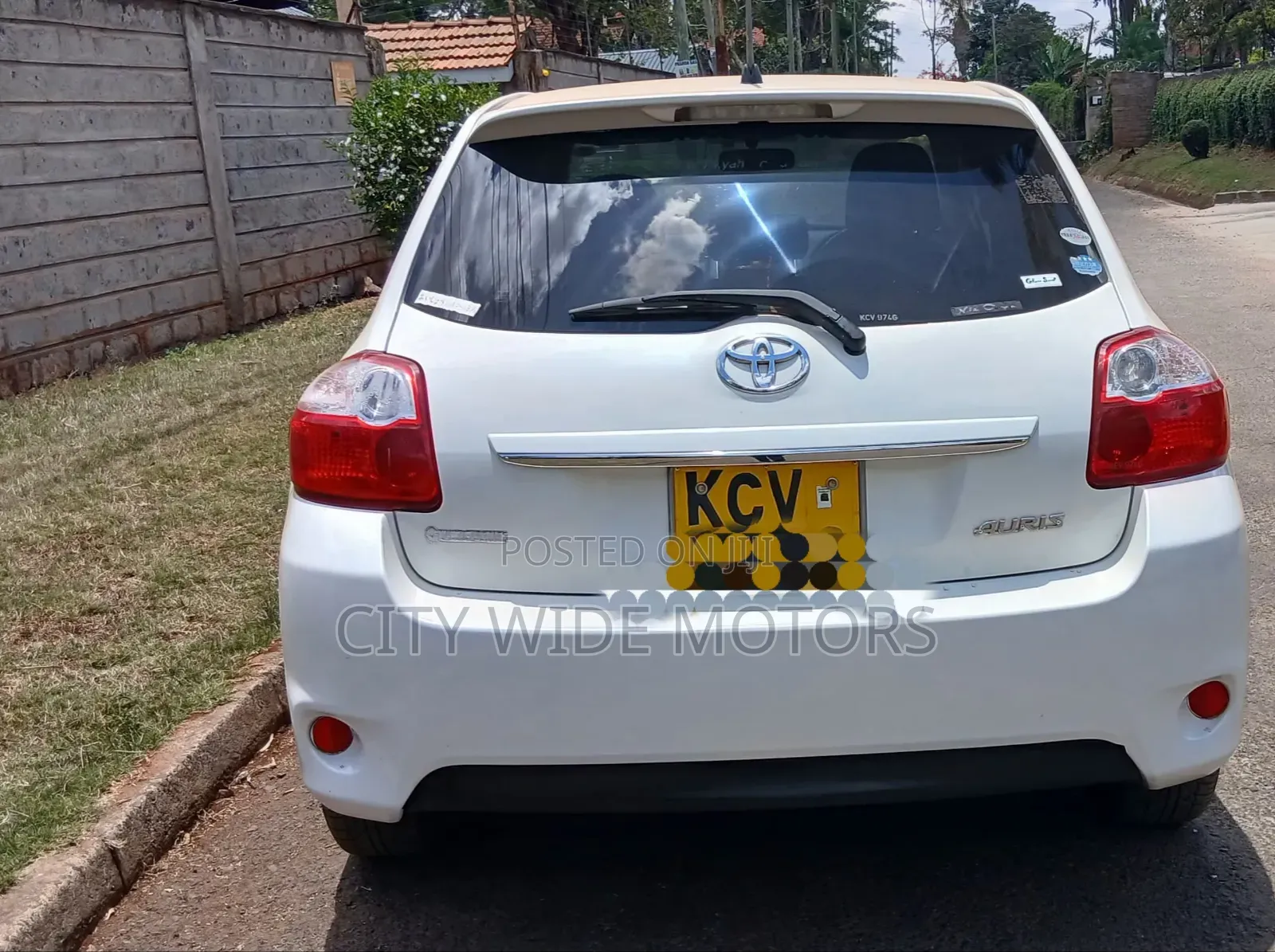 Toyota Auris 2012 White