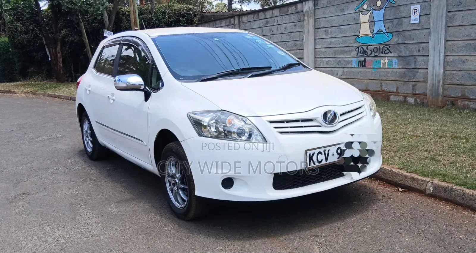 Toyota Auris 2012 White