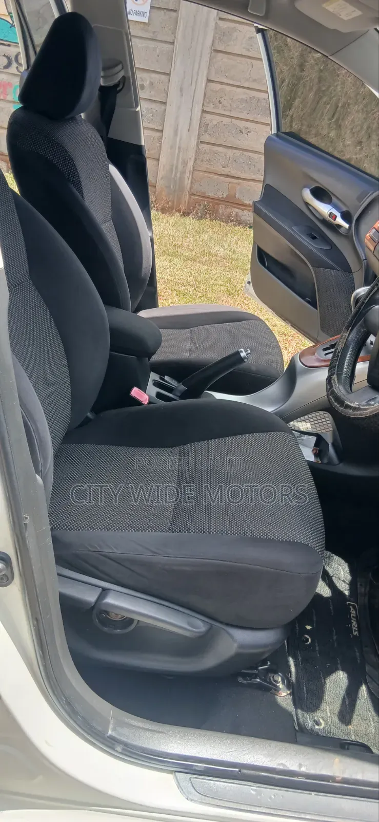 Toyota Auris 2012 White