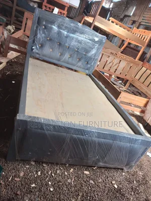 5x6 Grey Mocket Bed