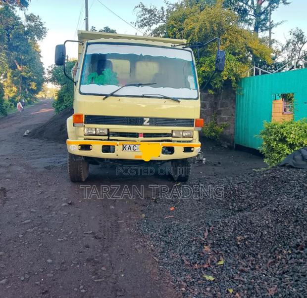 Isuzu FVR 13 Intact Tipper - thumbnail 3