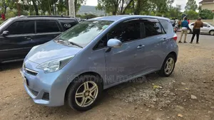 Toyota Ractis 1.5 FWD 2013 Blue