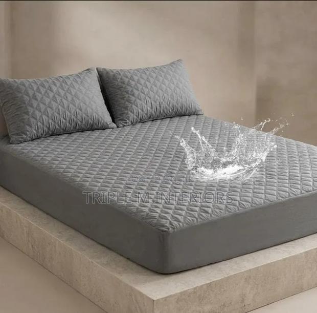 Waterproof 6 by 6 Mattress Protector - Top Modern Quality - main view