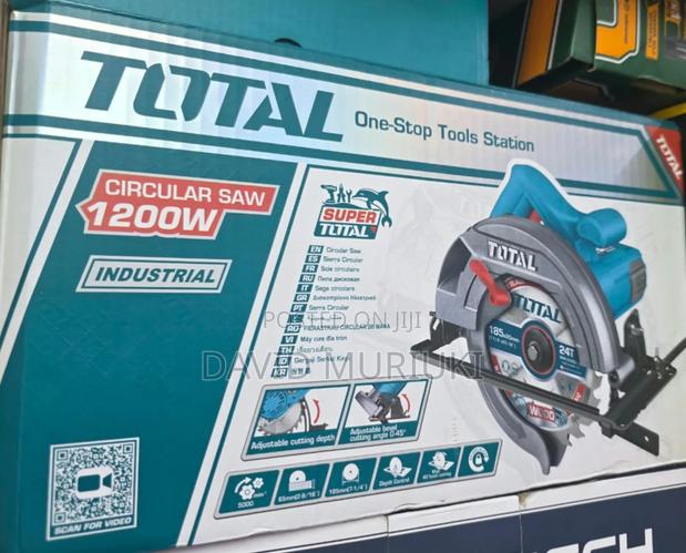 Total 1200W Electric Circular Saw - main view