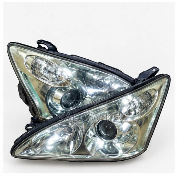 Harrier 240 Headlight No:4 - main view