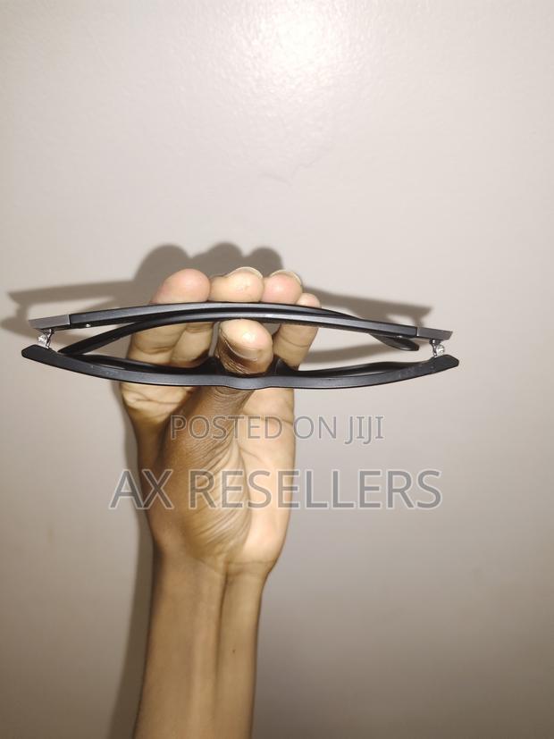 Generic Sunglasses - thumbnail 2
