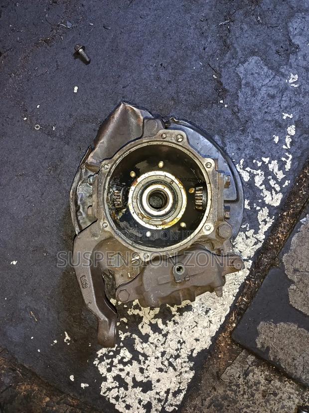 Nissan Patrol Y61 Complete Front Wheel Hub