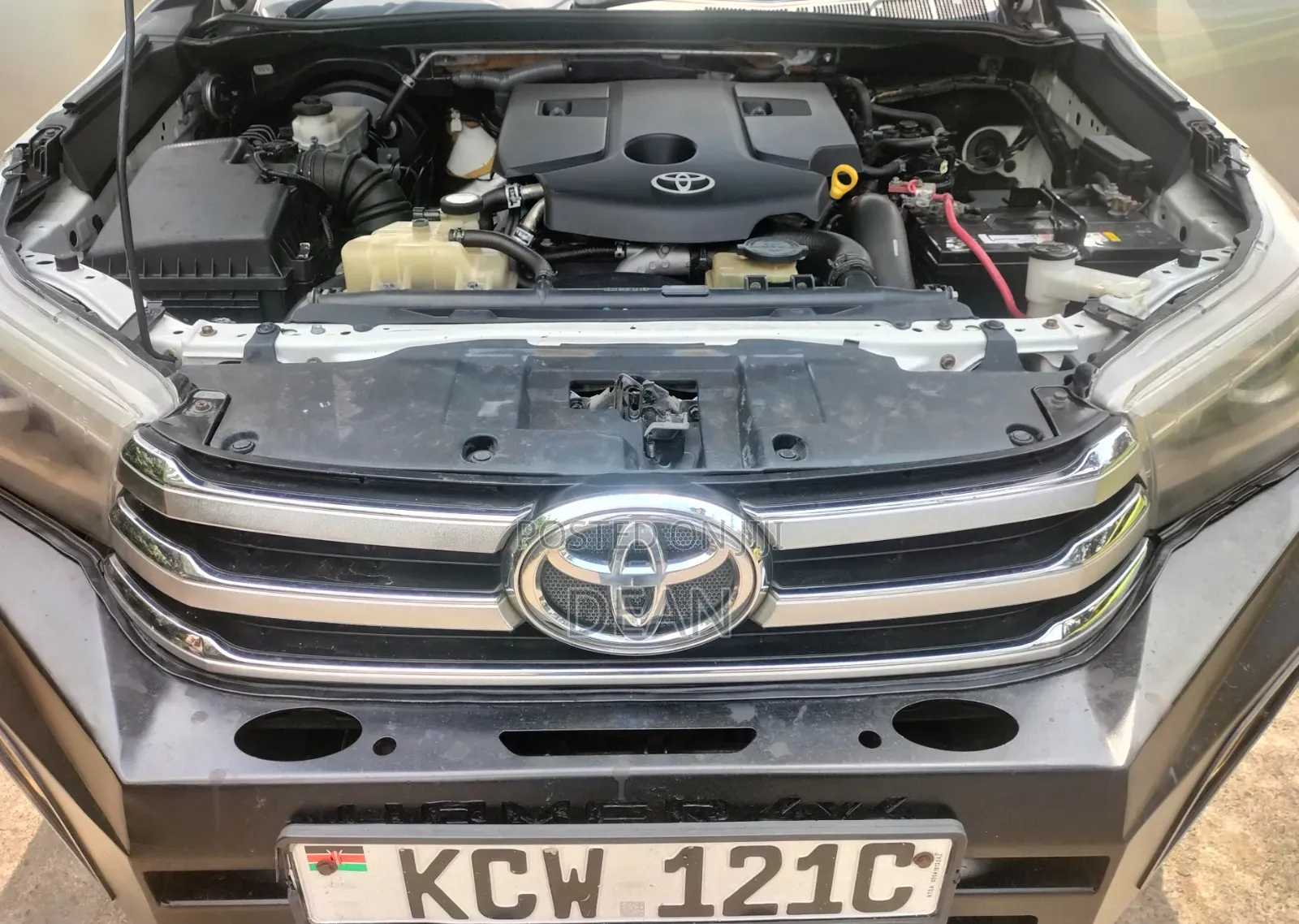 Toyota Hilux 2018 White