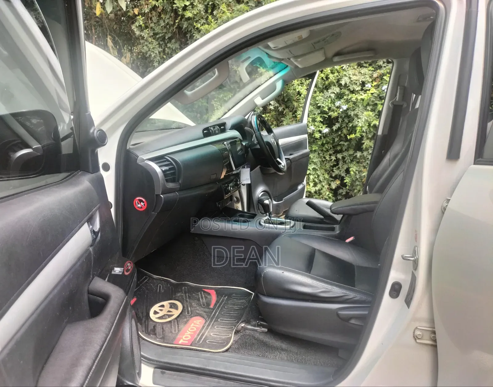 Toyota Hilux 2018 White