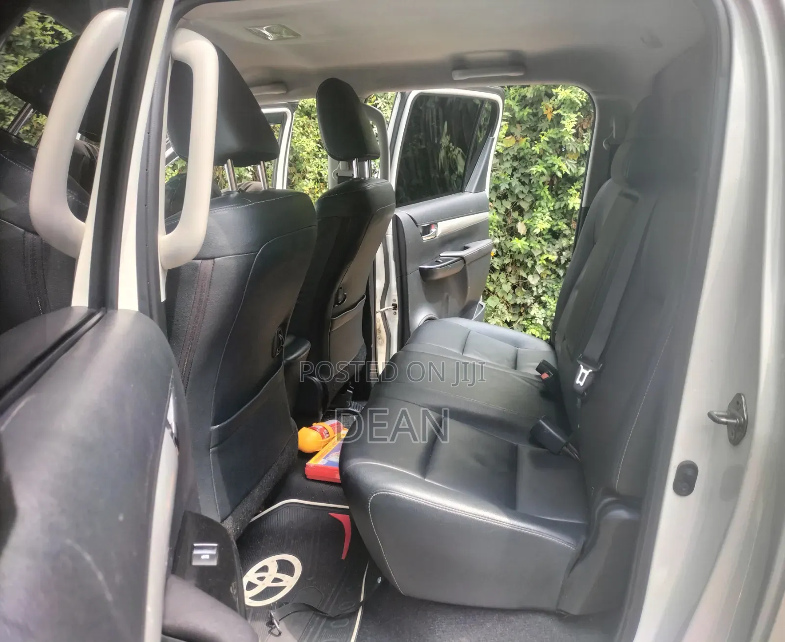 Toyota Hilux 2018 White