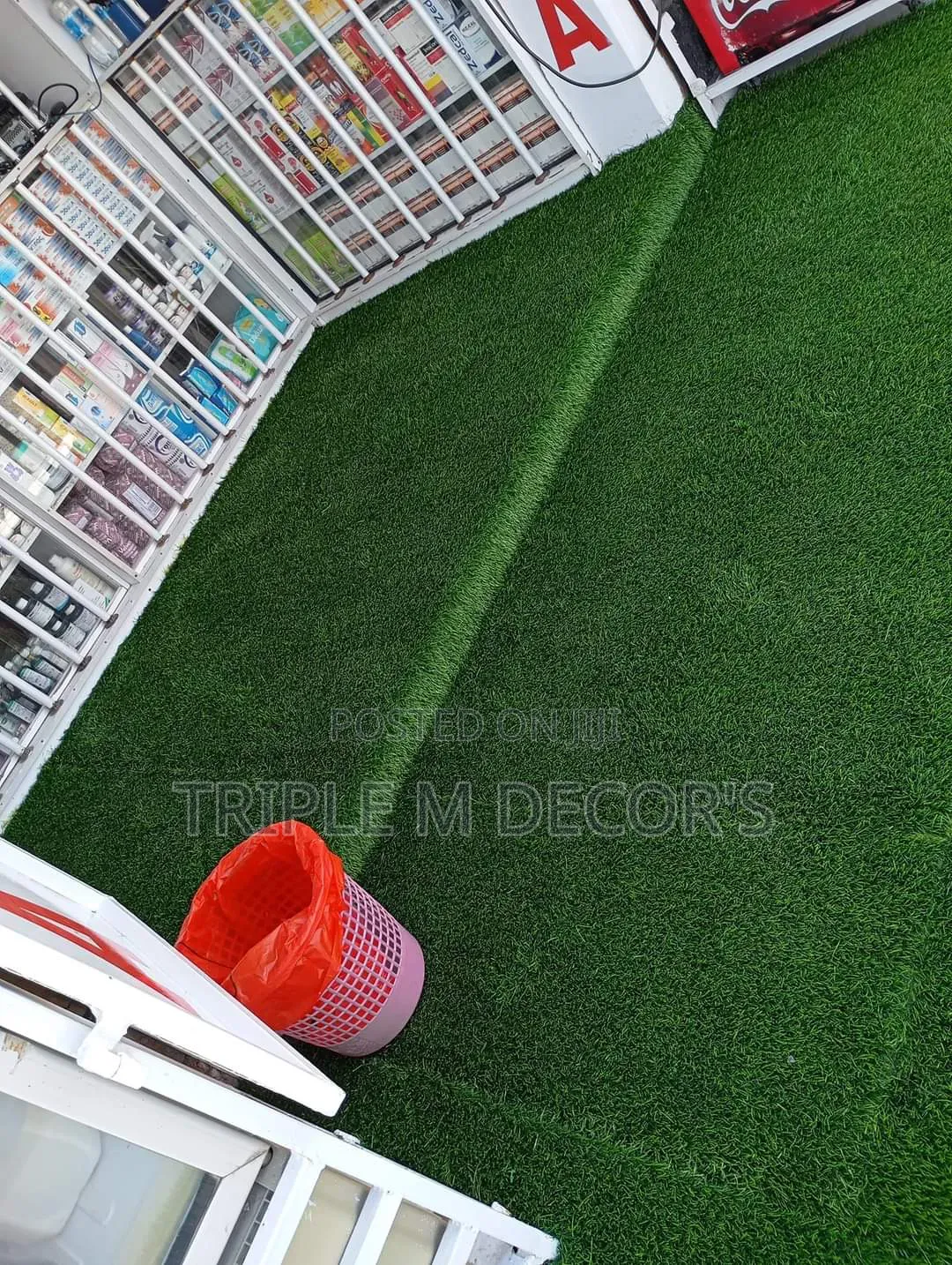 Beautiful Green Artificial Grass Turf for Yard & Compound