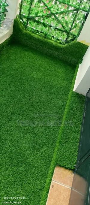 25mm Premium Synthetic Turf Grass Carpet for Balcony