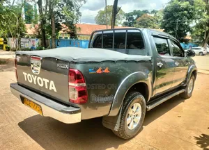 Toyota Hilux 2008 Silver